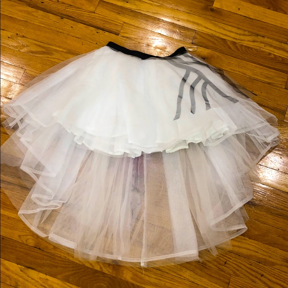 Fun Fun high-low white skirt girls size 10